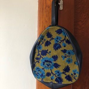 Vintage embroidered purse, 1970s.